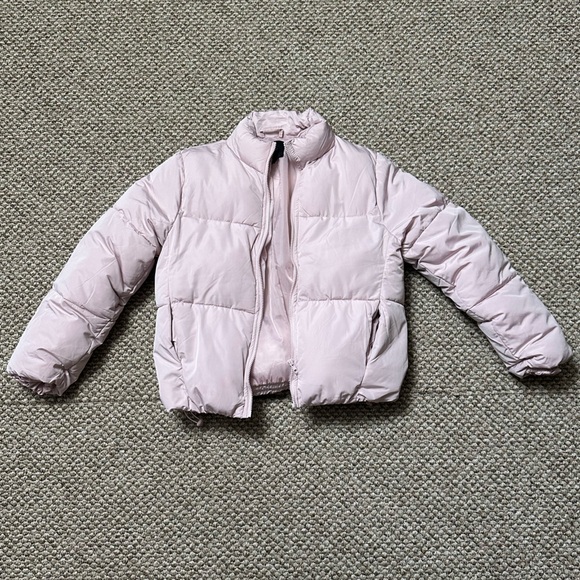 Forever 21 Jackets & Blazers - Forever 21 Light Pink Puffer Jacket